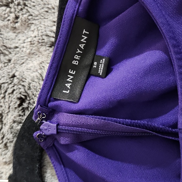 Lane Bryant Royal Purple Zip-up Blouse Size 18 - Picture 3 of 4